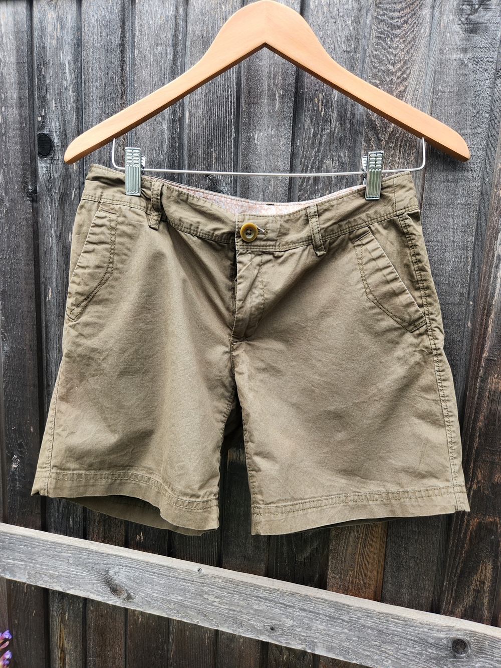 Eddie Bauer Olive Brown Women's Casual Chino Shorts